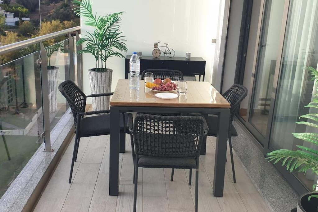 Charming Apartment Monte Residence On Top Floor. بورتيماو المظهر الخارجي الصورة