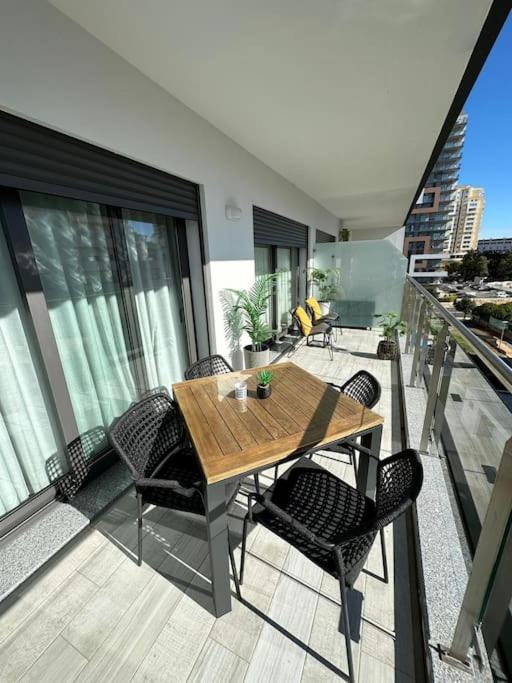 Charming Apartment Monte Residence On Top Floor. بورتيماو المظهر الخارجي الصورة